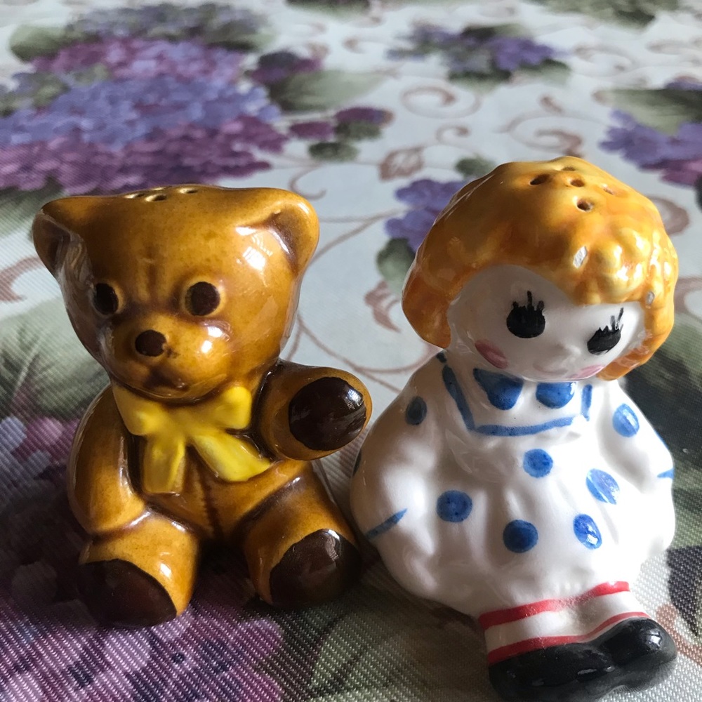VINTAGE AVON SALT & PEPPER - Picture 6 of 10